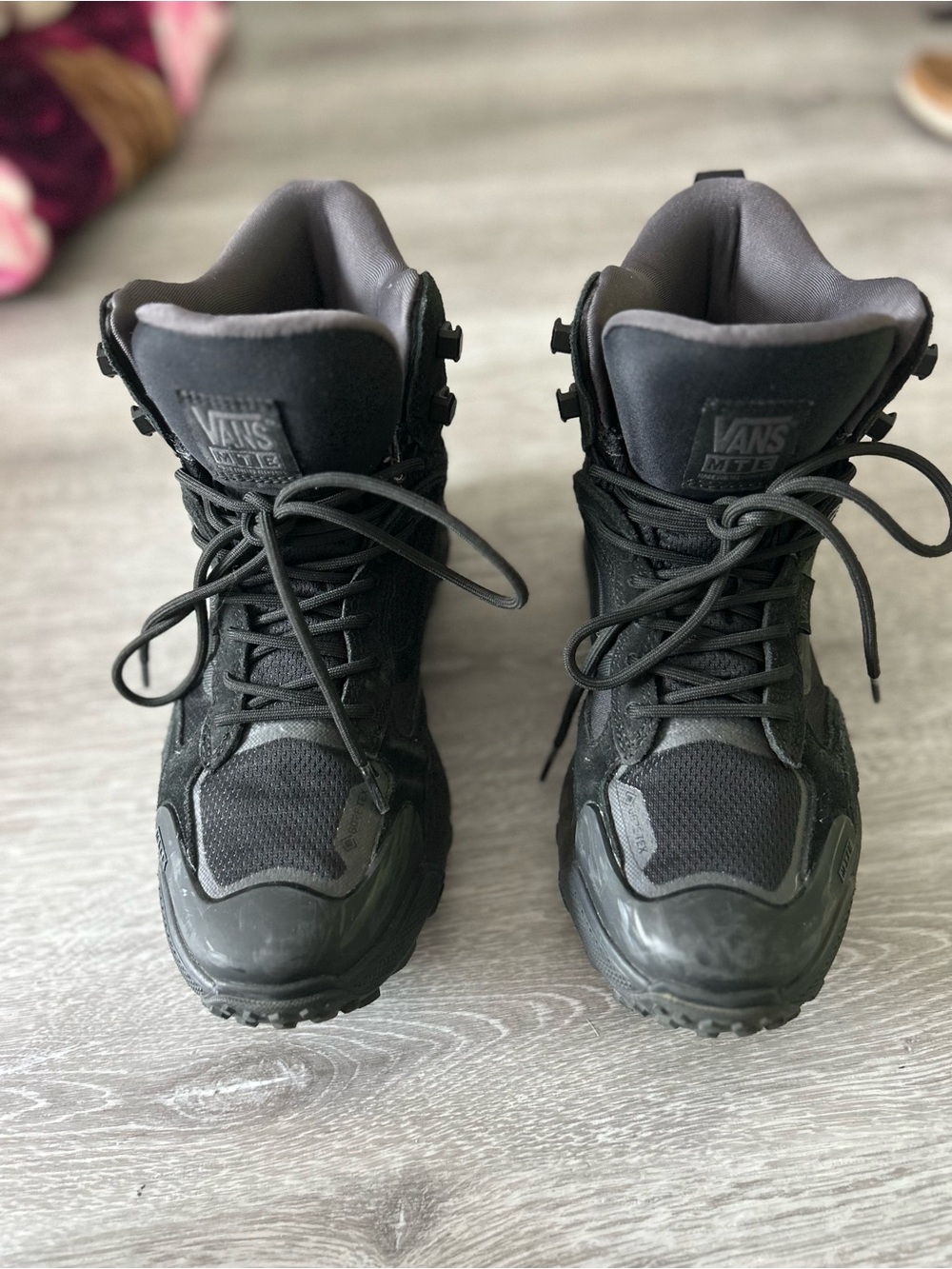 Vans Black High-Top Lace-Up Outdoor Boots